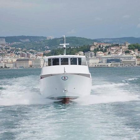 Unica Nel Cuore Storico Di Trieste Exterior foto